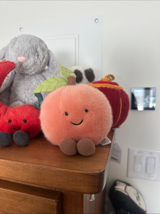 Jellycat Other - Jellycat Amusable Peach Jellycat